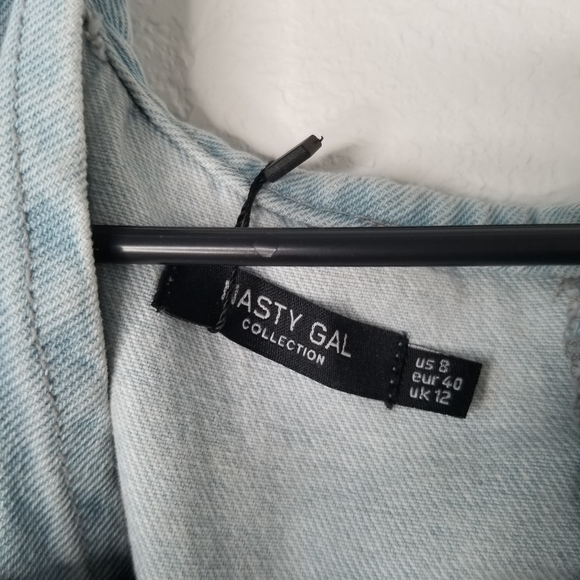 Nasty Gal V Neck Volume Sleeve Denim Crop Top - Picture 6 of 8